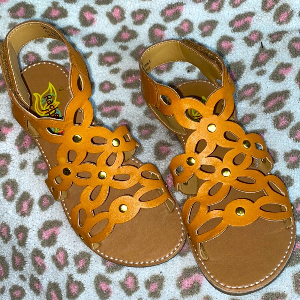 Girl sandals